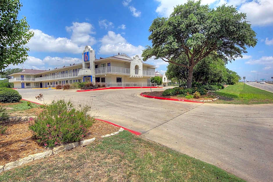 Motel 6 San Antonio, Tx Six Flags Fiesta TX - La Cantera Area