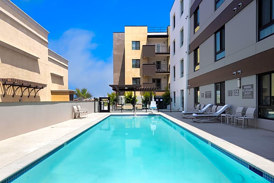 Holiday Inn Hotel And Suites Monterey Park Los Angeles By IHG