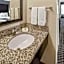 La Quinta Inn & Suites by Wyndham Anaheim Disneyland