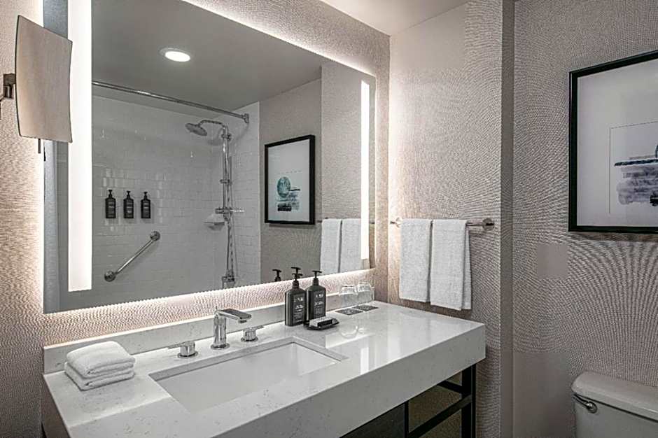 Sheraton Laguardia East Hotel