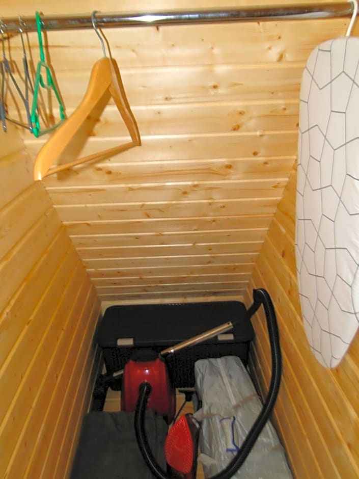 Domek pod śnieżką 1