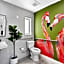 The New Yorker Miami Hotel