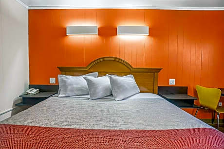 Deluxe King Room - Smoking