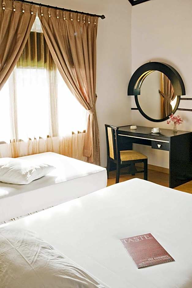 Photo 1 of 5 of Family Suite