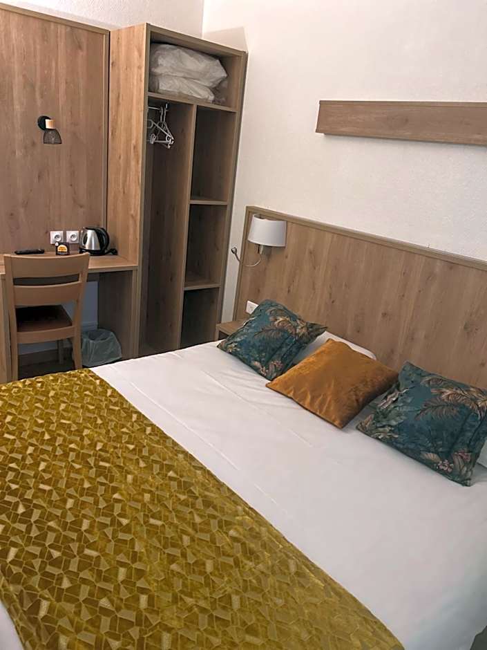 Kyriad Hotel - Restaurant Carentan
