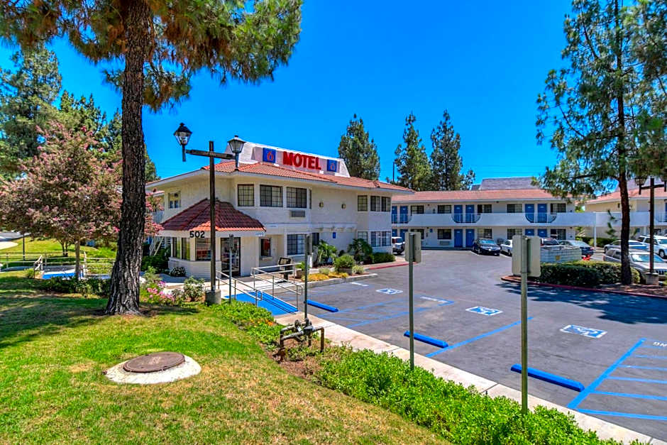 Motel 6-San Dimas, CA - Los Angeles