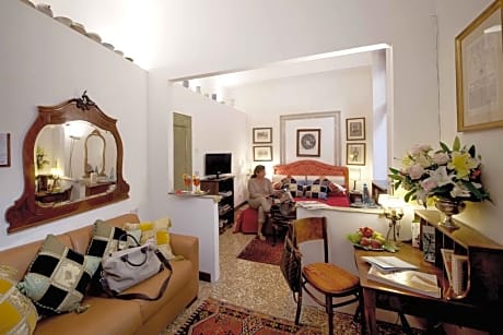 Deluxe Double Room (Foscolo Il palazzo) (1 Double Bed)