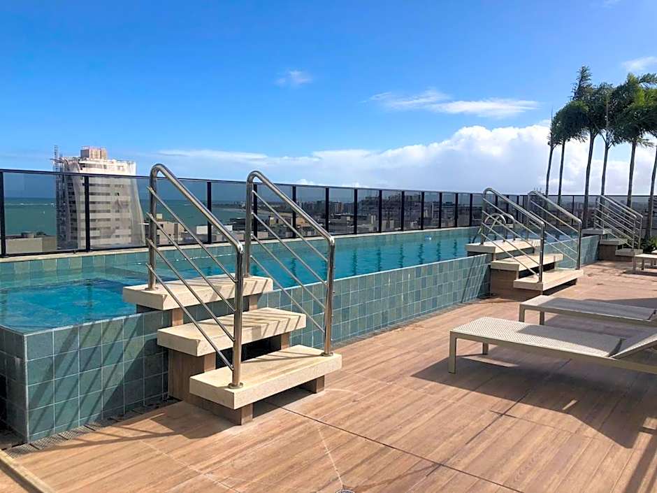 TIME - 718 · TIME - Luxo e sofisticação na praia de Ponta Verde