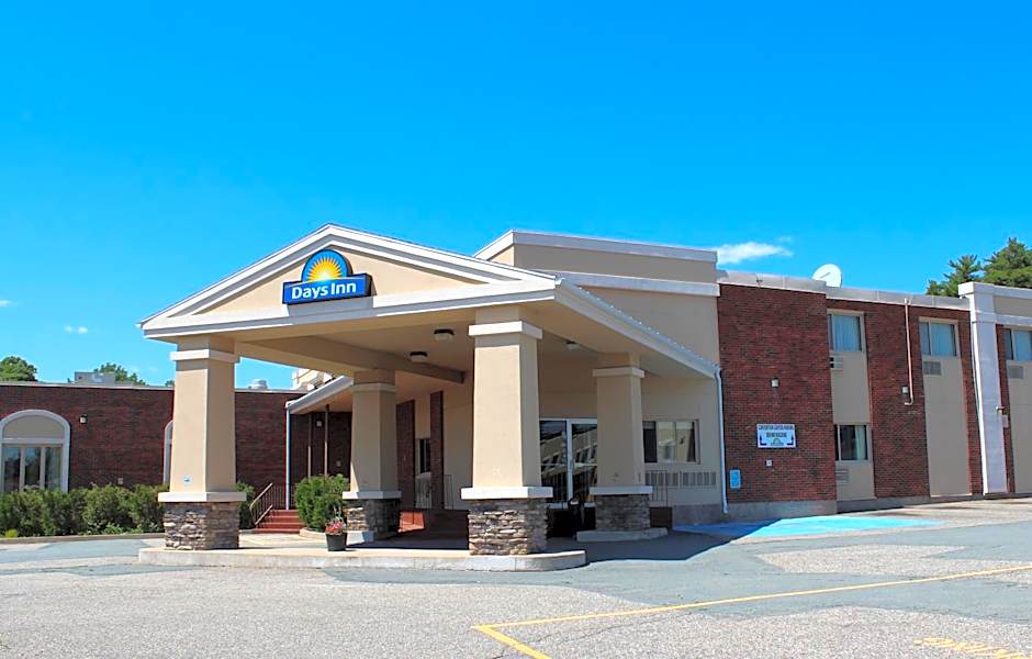 Days Inn & Conference Center by Wyndham Bridgewater