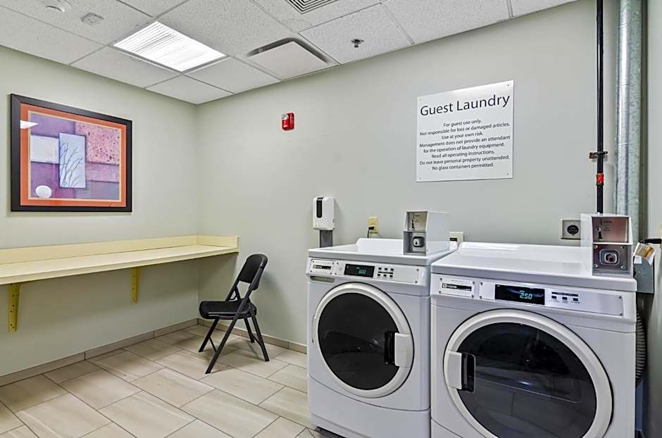 Holiday Inn Express & Suites Wytheville By IHG