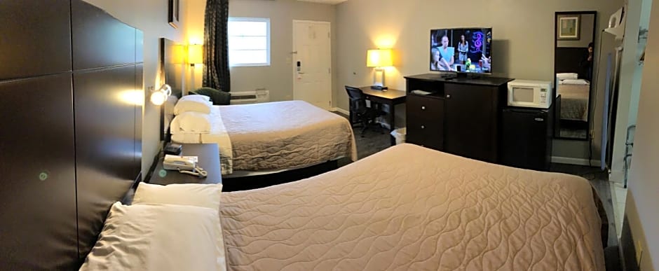 Deerfield Inn and Suites - Fairview