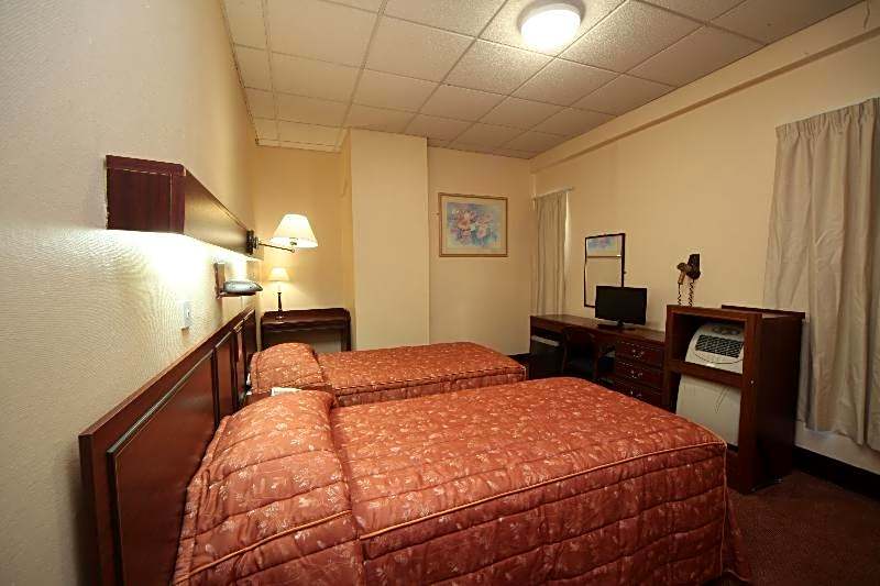 Foto 1 di 2 di Economy 2 Beds