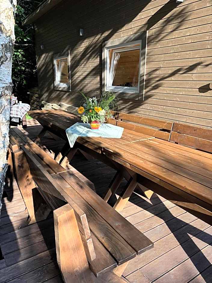 Trommeļa brīvdienu mājiņas-kempings