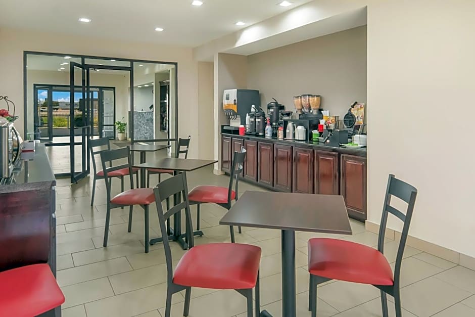 Red Roof Inn Terrell