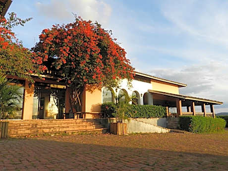 Alpina Hotel
