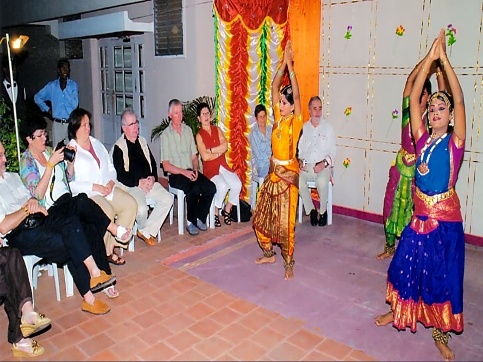 Hotel Gnanam Thanjavur