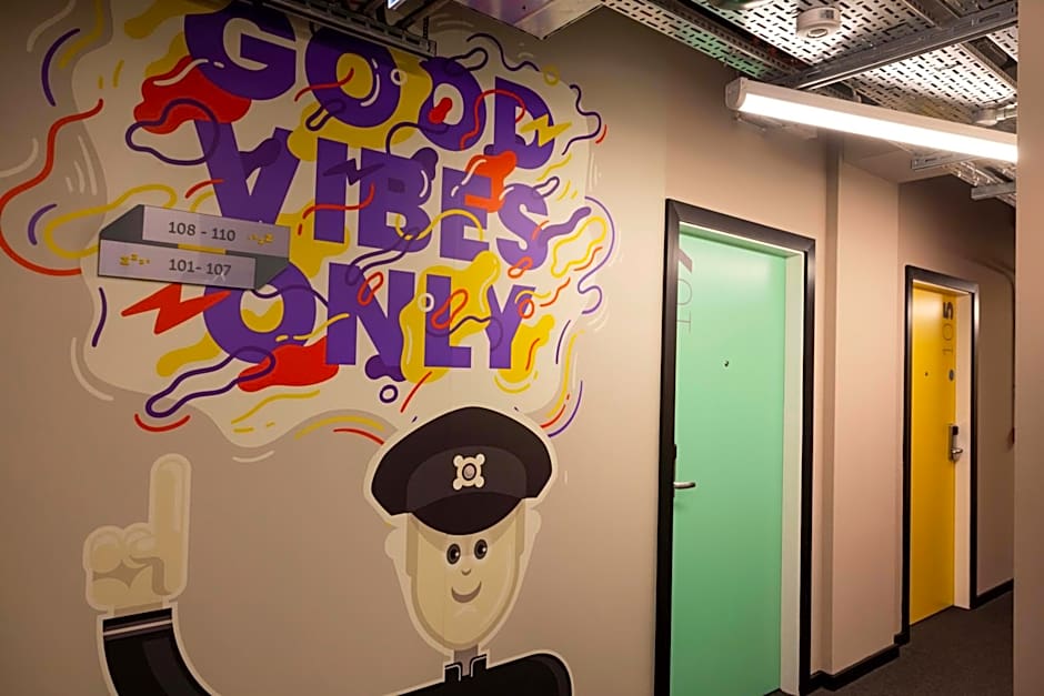 REZz Temple Bar, Dublin