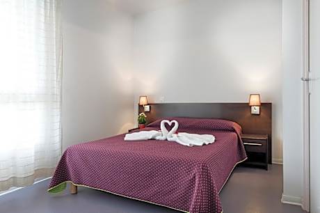 Apartment (4 Adults)