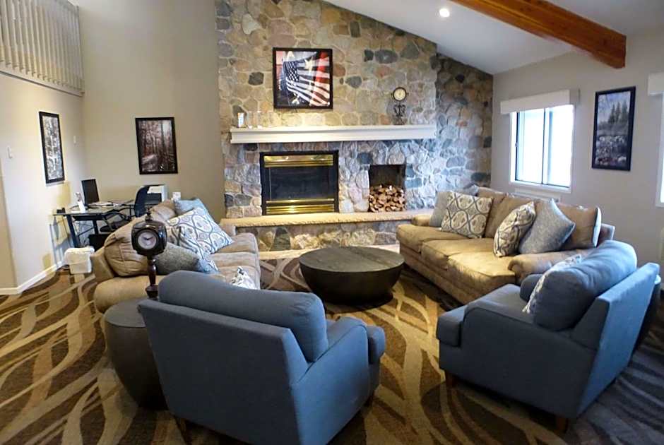 AmericInn by Wyndham Mitchell