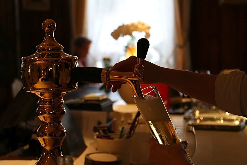 Hotel & Spezialitätenrestaurant zur Linde