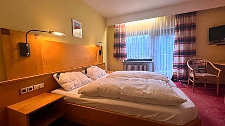 Double or Twin Room with Balcony