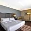 Holiday Inn Express Romulus / Detroit Airport, an IHG Hotel