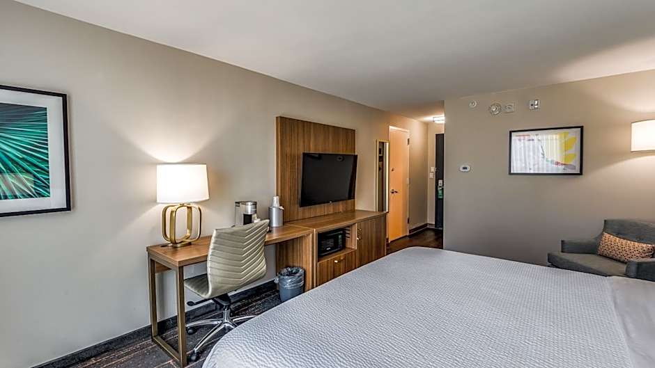 Holiday Inn Dallas Market Ctr Love Field By IHG