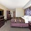 Super 8 by Wyndham Niagara Falls by the Falls