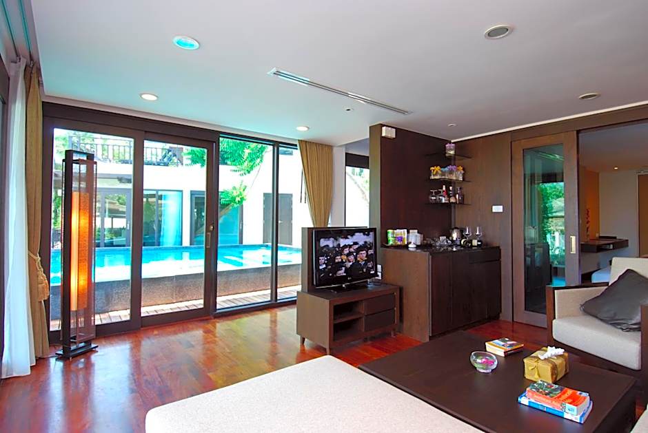 Photo 1 of 6 of Family Villa