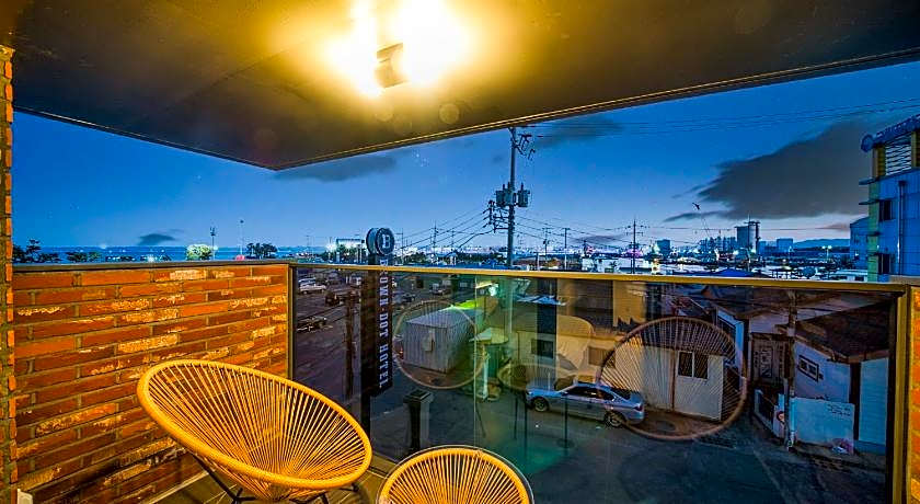 Pohang Brown Dot Terrace Pohang Terminal branch