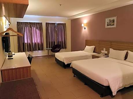 Deluxe Triple Room