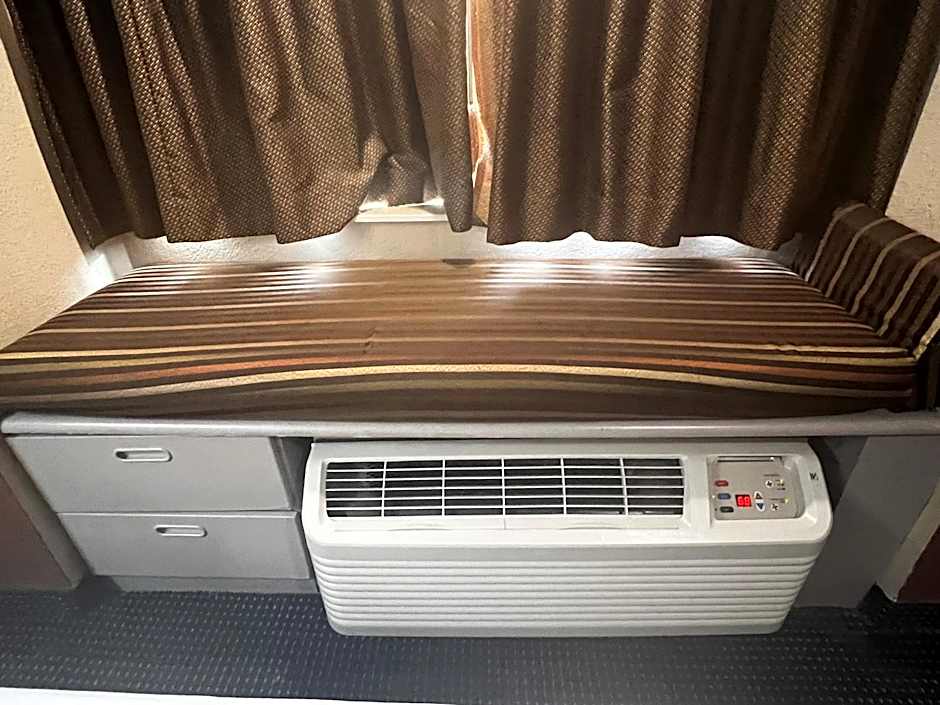 Microtel Inn & Suites By Wyndham Houston