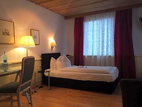 Economy Single Room