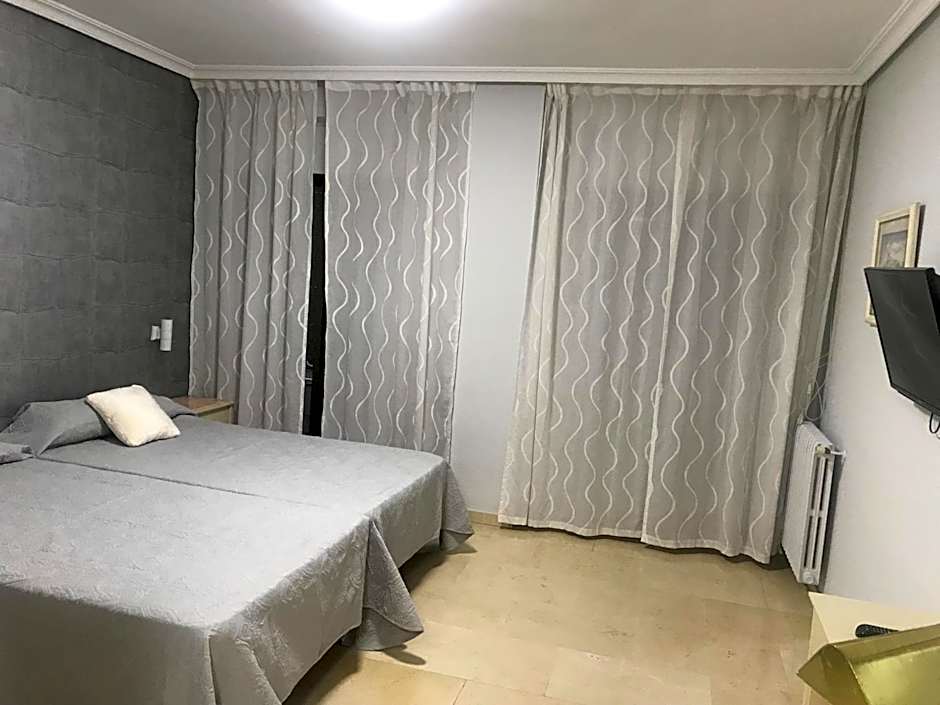 Hotel Reina Victoria