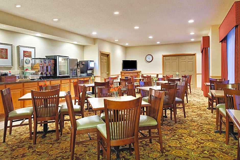 Country Inn & Suites by Radisson, Rock Falls, IL
