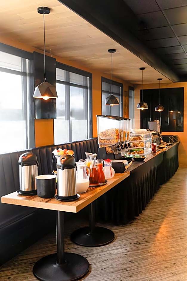 Ramada by Wyndham Surrey/Langley