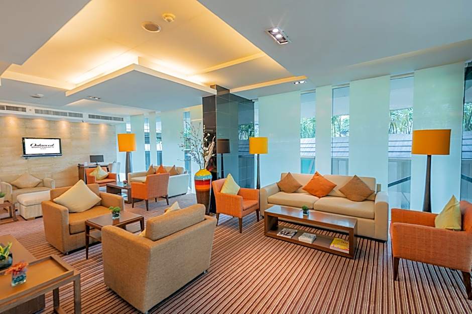Oakwood Residence Sukhumvit 24 Hotel