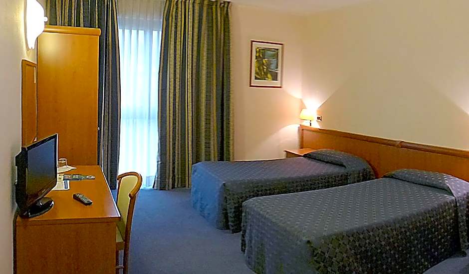 Valdenza Hotel