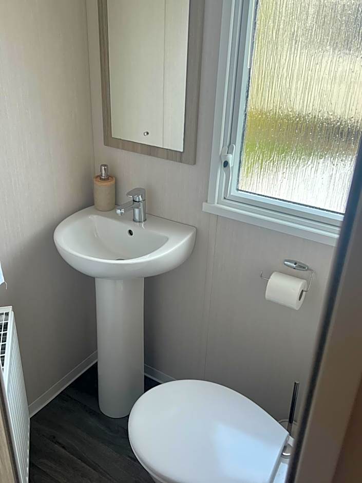 Robinson retreats beautiful caravan with sea views pet friendly