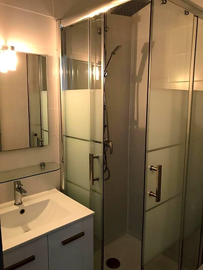 Ezz'Hotel Canet