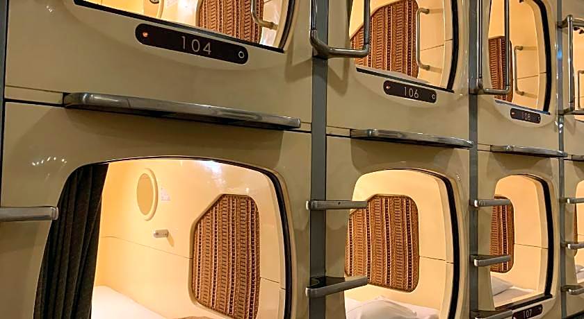 Funabashi Grand Sauna and Capsule Hotel