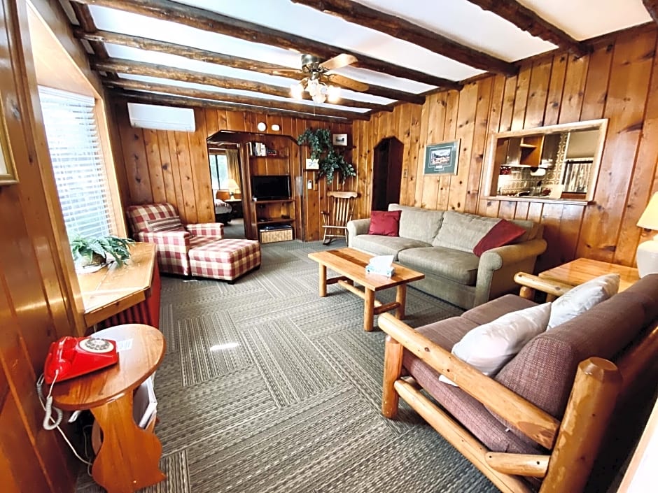 Foot of the Mountain Motel