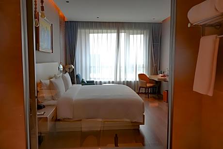 One Bedroom Apartment