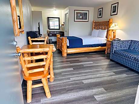 Queen Suite