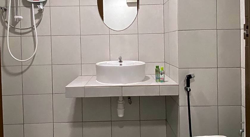 Capital O 90756 Cara Hulu Hotel