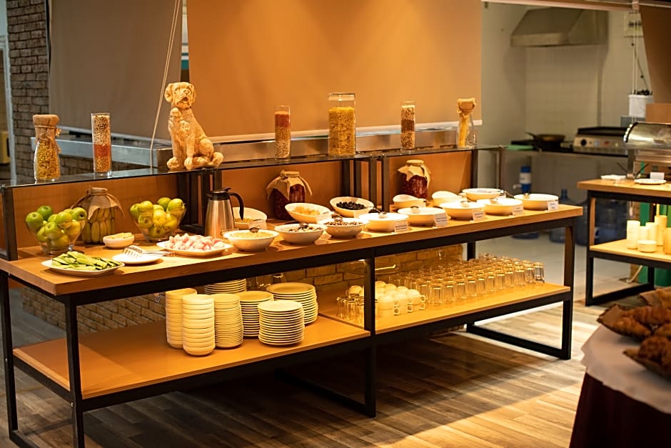 Khaghani Center Hotel