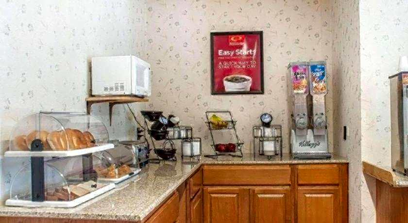 Econo Lodge Cuba I-86