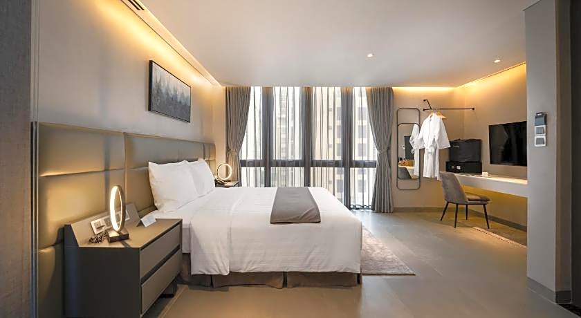 LEGEND Boutique Hotel