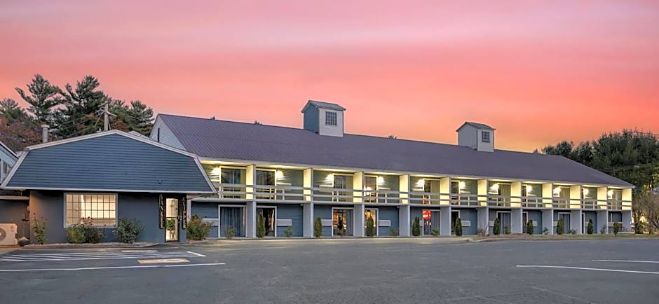 Yankee Clipper Inn, SureStay Collection by Best Western
