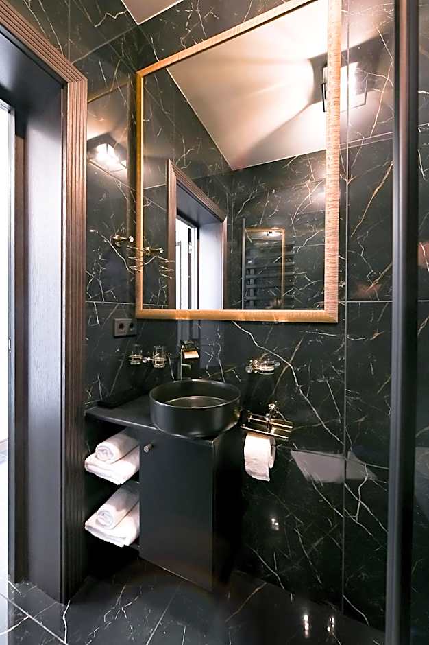 Diamond svečių namai